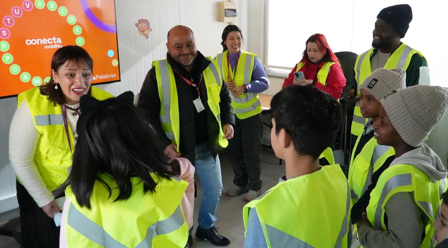 Red Movilidad realiza charlas educativas sobre el transporte público