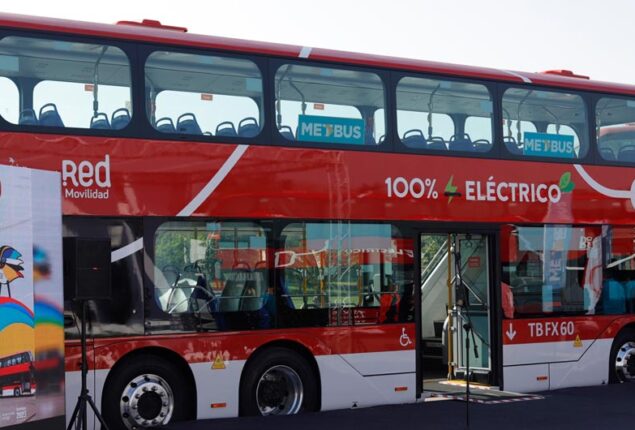 De Pajaritos al Estadio Nacional: bus de 2 pisos debuta con recorrido para Santiago 2023