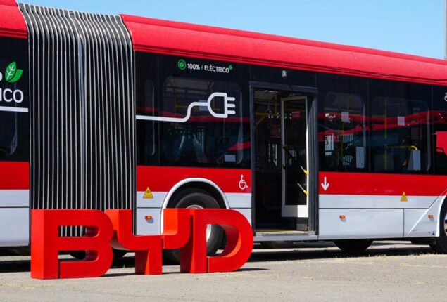 Red Movilidad consolide l’électromobilité avec 55 % de la flotte électrique de Santiago