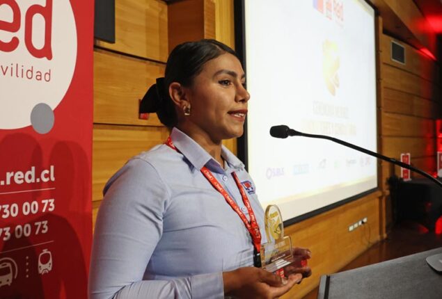 Más de 2.300 mujeres mueven Red Movilidad: las conductoras aumentan en un 142% desde el inicio del Gobierno